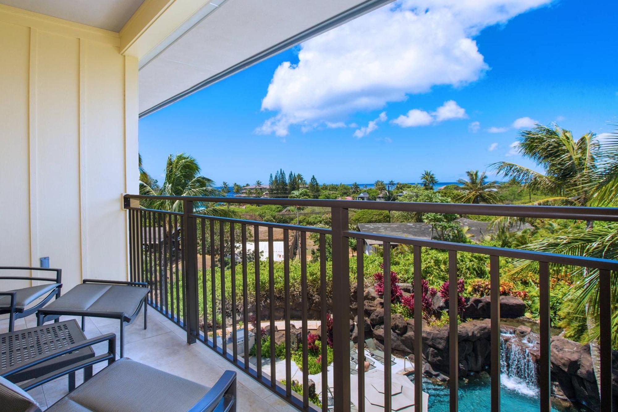 Studio King Room Sofa Bed or Coastline View or Balcony Mobility or Hearing Accessible Transfer Shower